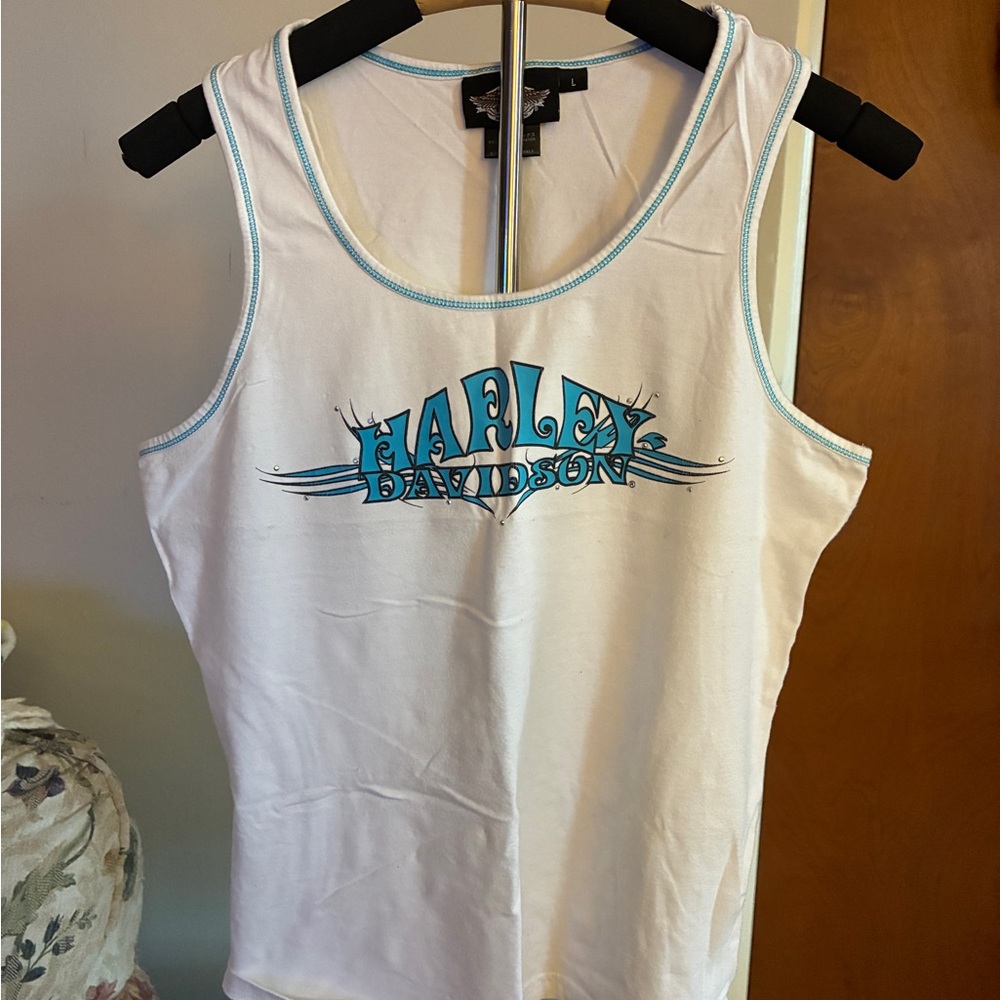 Harley-Davidson White Tee with Turquoise Stitching and Logo